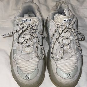 non authentic balenciagas